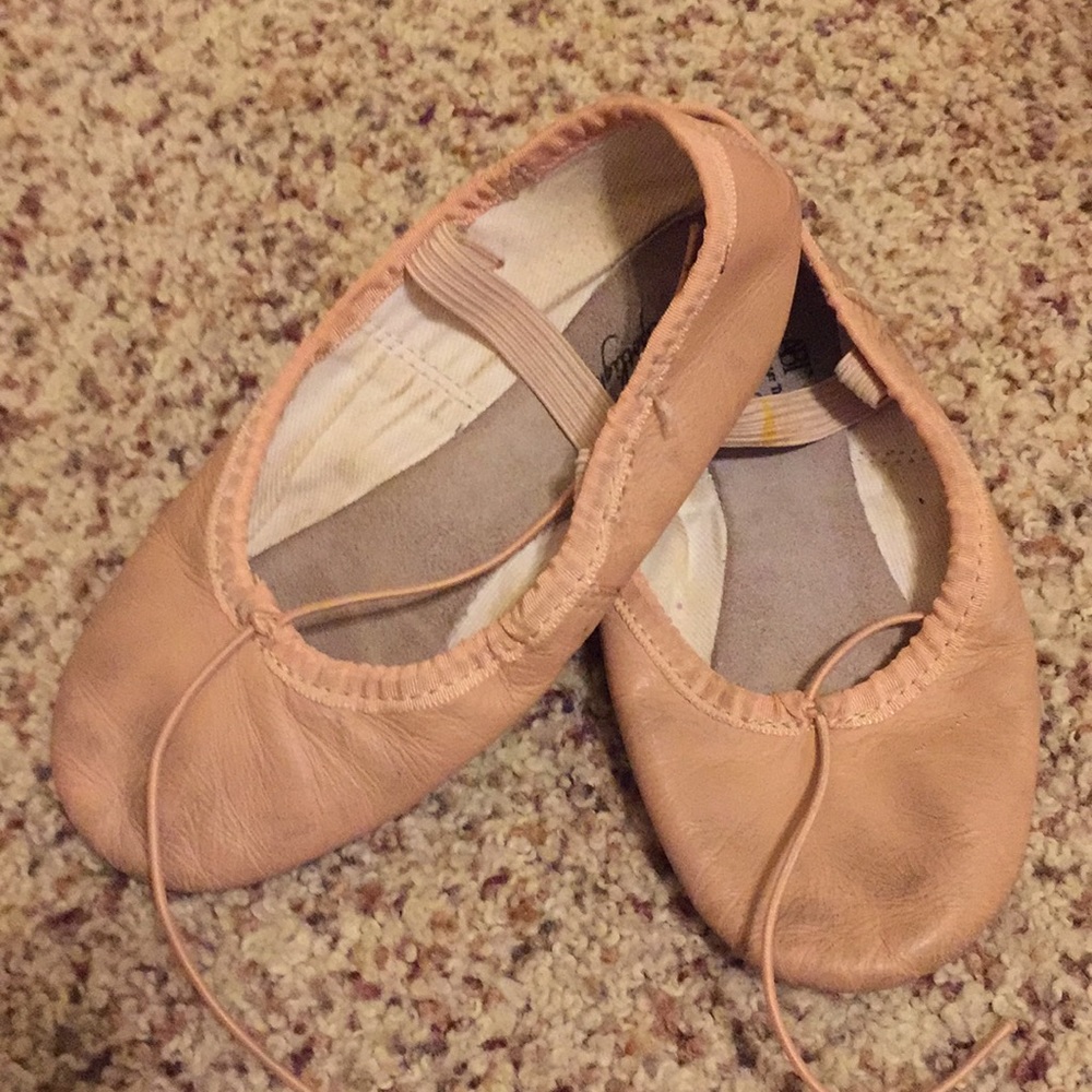 Ballet/dance shoes